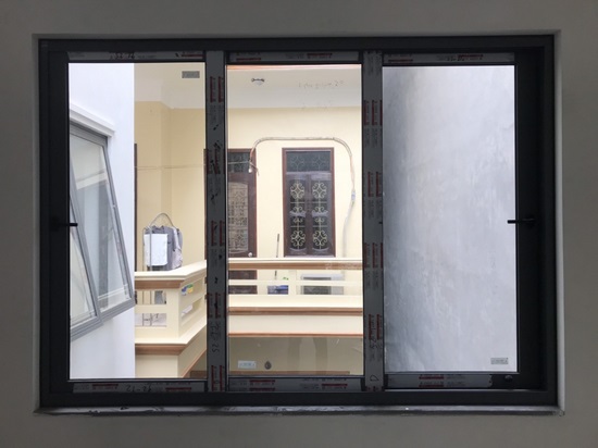 Mẫu cửa sổ nhôm kính lùa đẹp (8)