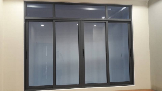 Cửa sổ nhôm kính lùa giá rẻ (2)
