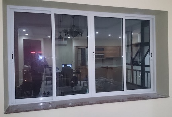 Cửa sổ nhôm kính lùa giá rẻ (7)