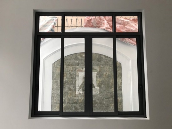 Cửa sổ nhôm kính lùa giá rẻ (8)