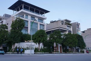 Cửa nhôm kính mờ