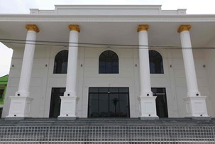 Cửa nhôm Xingfa uốn vòm