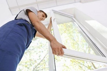 Cửa nhôm kính bị kêu và cách khắc phục tại nhà hiệu quả