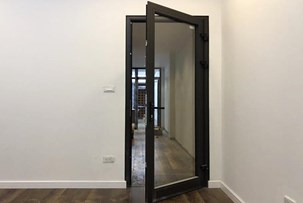 10 Mẫu cửa nhôm xingfa phòng ngủ HOT nhất 2023